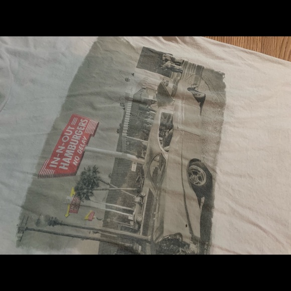 In and out graphic tee - Picture 2 of 3